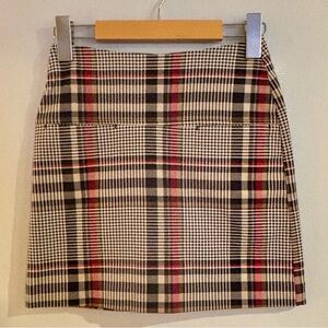 H&M| Classic Plaid Mini Skirt w/Front Pockets in Black, Red, White on Tan, Sz 0P